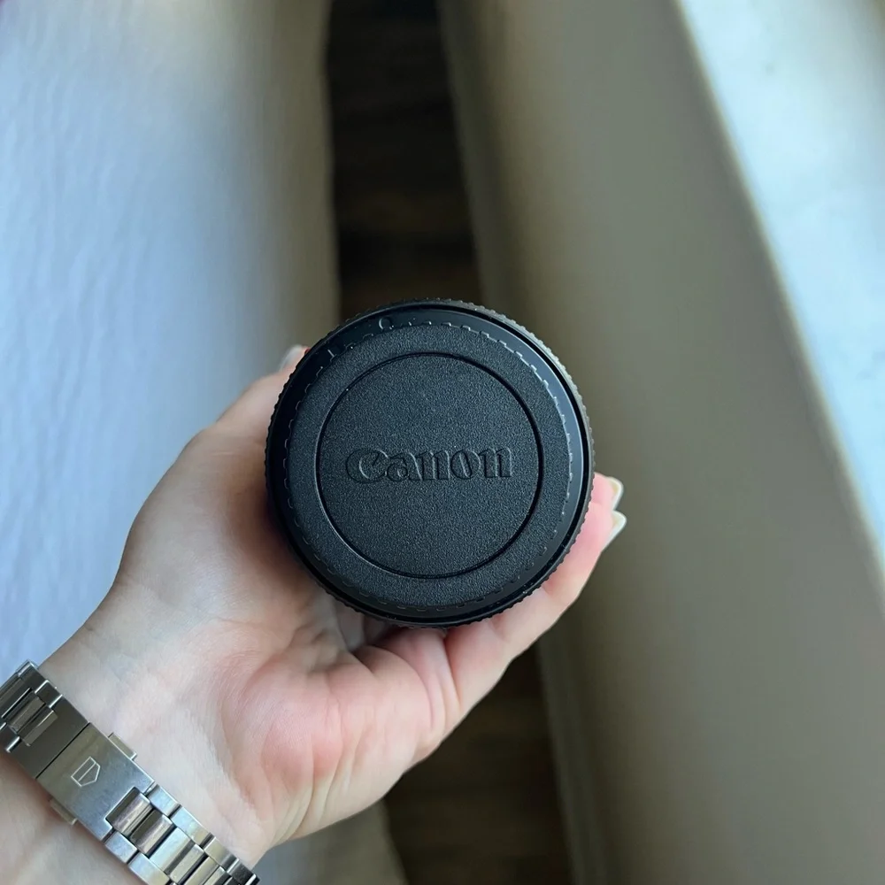 Canon EF 100mm F/2.8L IS USM Macro Lens